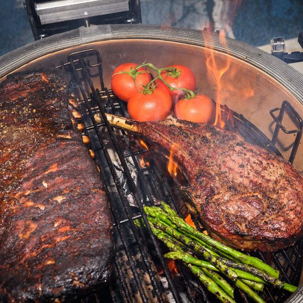 Kamado Joe Classic II Cooking